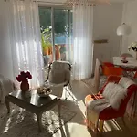 Bel En Avec 3 Piscines Apartament *